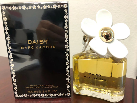 Daisy by Marc Jacobs Eau de Toilette Spray — 3.4 fl oz / 100 ml — Sealed Box